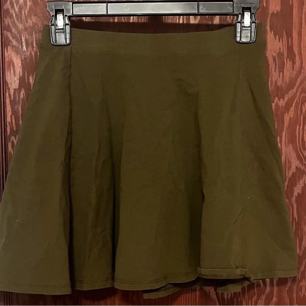 2 Forever 21 Skirts - Picture 3 of 5